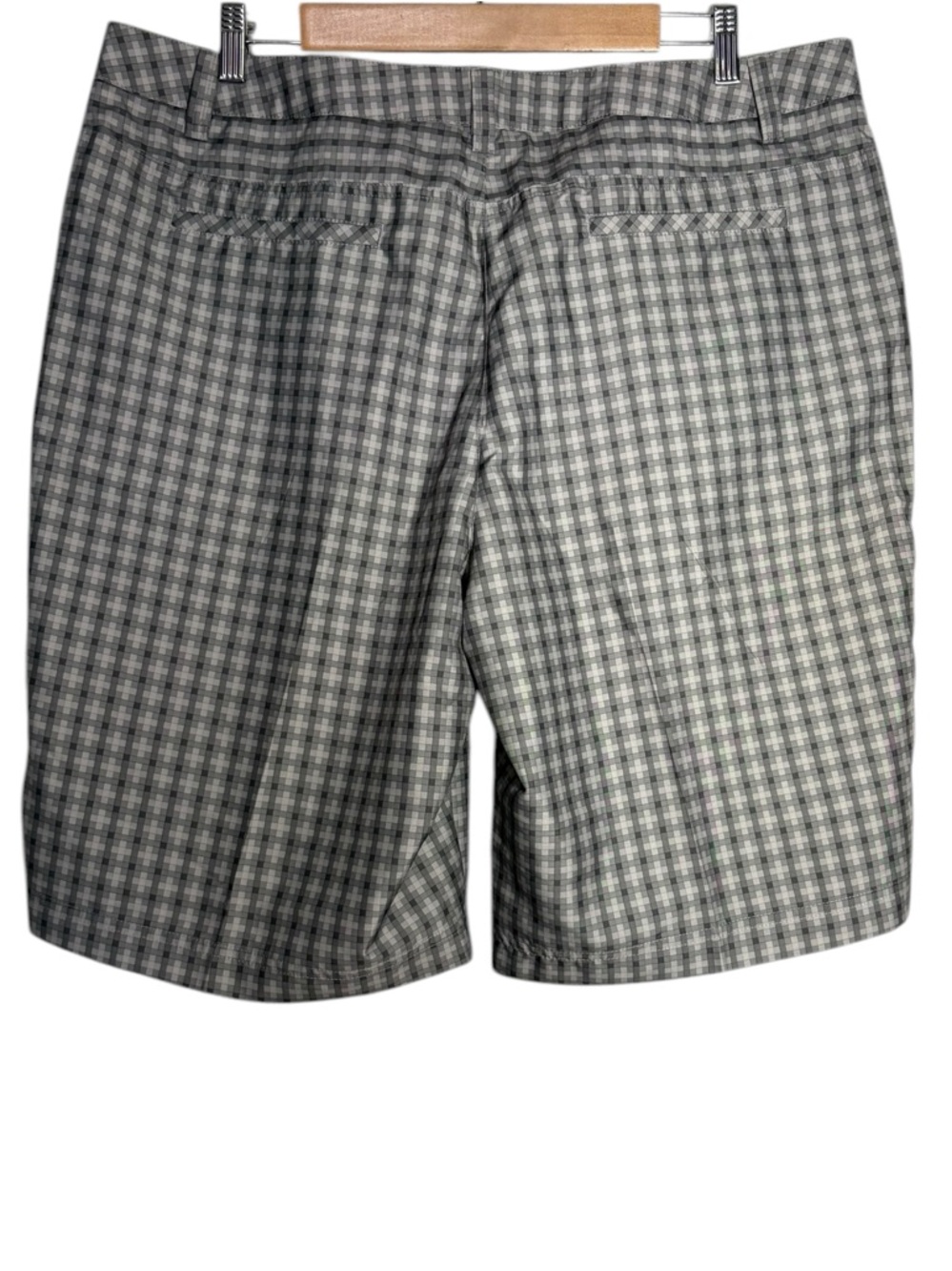 Puma Men's Gray Check Flat-Front Performance Shorts - Picture 2 of 3